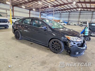 Czwarte zdjęcie samochodu z boku: 2013 FORD FOCUS SE VIN:1FADP3F24DL315823 - miniatura