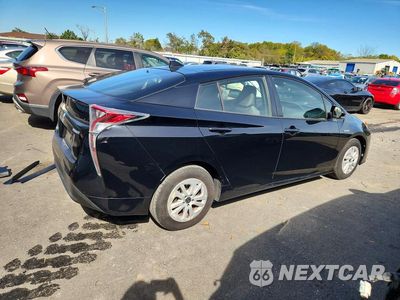 Trzecie zdjęcie samochodu z tyłu: 2017 TOYOTA PRIUS TWO VIN:JTDKBRFUXH3029503 - miniatura