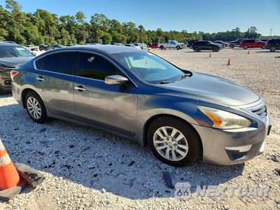Czwarte zdjęcie samochodu z boku: 2014 NISSAN ALTIMA 2.5 S VIN:1N4AL3AP2EN331607 - miniatura
