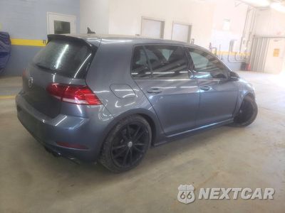Trzecie zdjęcie samochodu z tyłu: 2018 VOLKSWAGEN GOLF R VIN:WVWVF7AU0JW167665 - miniatura