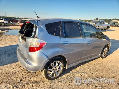 Trzecie zdjęcie samochodu z tyłu: 2011 HONDA FIT SPORT VIN:JHMGE8H55BC024499 - miniatura
