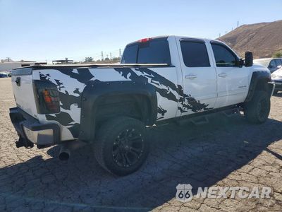 Trzecie zdjęcie samochodu z tyłu: 2013 CHEVROLET SILVERADO K2500 HEAVY DUTY LTZ VIN:1GC1KYC85DF237374 - miniatura