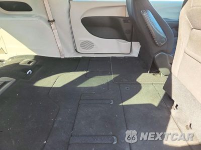 Zdjęcie 11 z 13 samochodu: 2023 CHRYSLER VOYAGER LX VIN:2C4RC1CG1PR596636 - miniatura