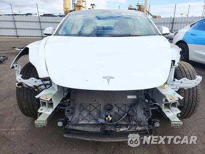 Piąte zdjęcie samochodu w środku: 2023 TESLA MODEL 3 VIN:5YJ3E1EA9PF476961 - miniatura