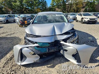 Piąte zdjęcie samochodu w środku: 2017 TOYOTA PRIUS PRIME PREMIUM VIN:JTDKARFP2H3050651 - miniatura