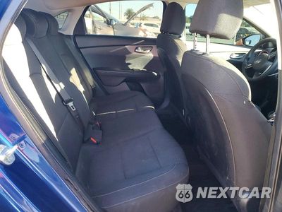 Zdjęcie 10 z 12 samochodu: 2019 KIA FORTE LXS VIN:3KPF24AD9KE122864 - miniatura