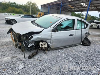 2015 NISSAN VERSA 1.6 S 3N1CN7AP4FL875504 - główne zdjęcie licytacji z USA - miniatura