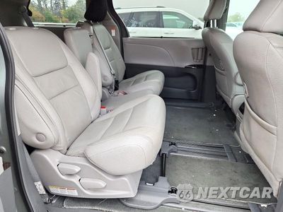 Zdjęcie 11 z 13 samochodu: 2019 TOYOTA SIENNA XLE 8-PASSENGER VIN:5TDYZ3DC2KS983164 - miniatura