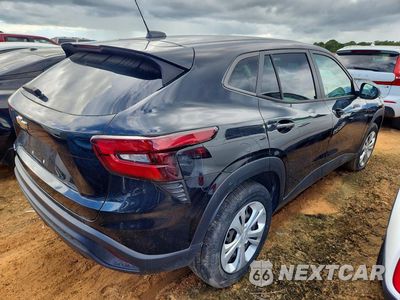 Trzecie zdjęcie samochodu z tyłu: 2024 CHEVROLET TRAX LS VIN:KL77LFE21RC244302 - miniatura