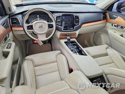 Zdjęcie 8 z 13 samochodu: 2016 VOLVO XC90 T6 VIN:YV4A22PL9G1025989 - miniatura