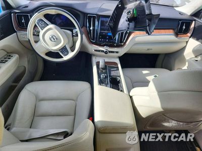 Zdjęcie 8 z 13 samochodu: 2022 VOLVO XC60 B5 MOMENTUM VIN:YV4L12DK7N1941266 - miniatura