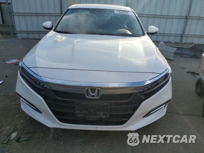 Piąte zdjęcie samochodu w środku: 2018 HONDA ACCORD TOURING HYBRID VIN:1HGCV3F94JA006001 - miniatura