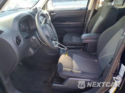 Zdjęcie 7 z 13 samochodu: 2016 JEEP PATRIOT SPORT VIN:1C4NJPBA9GD748962 - miniatura