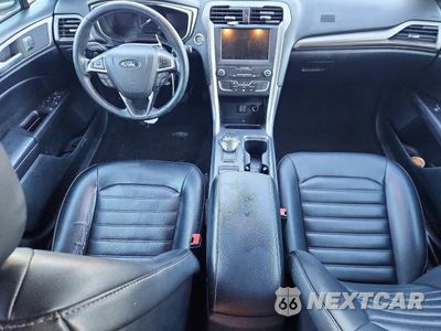 Zdjęcie 8 z 12 samochodu: 2019 FORD FUSION SEL VIN:3FA6P0CD6KR236715 - miniatura