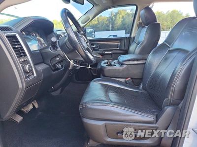 Zdjęcie 7 z 12 samochodu: 2018 RAM 1500 LARAMIE VIN:1C6RR7NT6JS196581 - miniatura