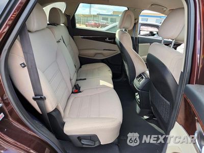 Zdjęcie 11 z 14 samochodu: 2016 KIA SORENTO LX V6 VIN:5XYPG4A52GG017270 - miniatura