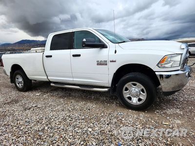 Czwarte zdjęcie samochodu z boku: 2015 RAM 3500 SLT VIN:3C63R3HT4FG704393 - miniatura