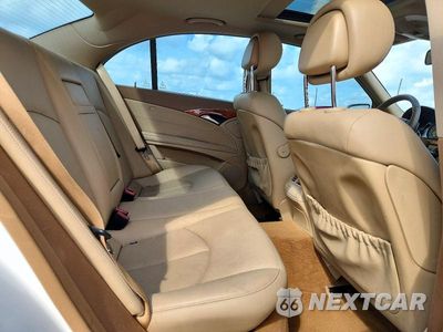 Zdjęcie 10 z 12 samochodu: 2009 MERCEDES-BENZ E 350 VIN:WDBUF56X59B372015 - miniatura