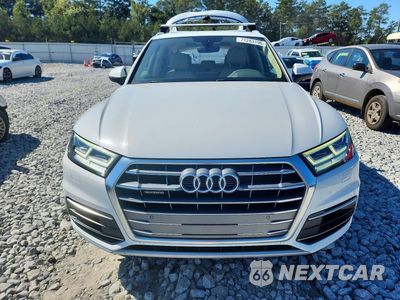 Piąte zdjęcie samochodu w środku: 2019 AUDI Q5 PREMIUM PLUS VIN:WA1BNAFYXK2053075 - miniatura