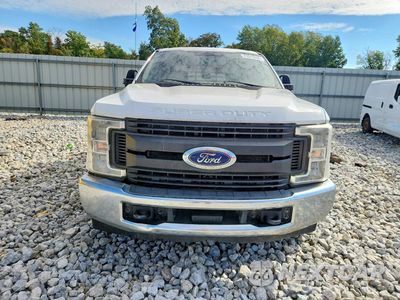 Piąte zdjęcie samochodu w środku: 2019 FORD F350 SUPER DUTY VIN:1FT7W3AT2KEF59658 - miniatura