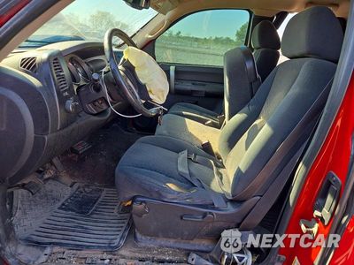 Zdjęcie 7 z 12 samochodu: 2007 GMC NEW SIERRA C1500 VIN:2GTEC19C271733312 - miniatura