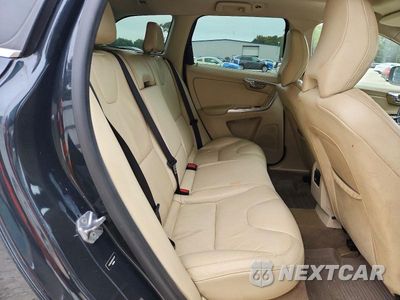 Zdjęcie 11 z 13 samochodu: 2014 VOLVO XC60 T6 VIN:YV4902DZ5E2542747 - miniatura