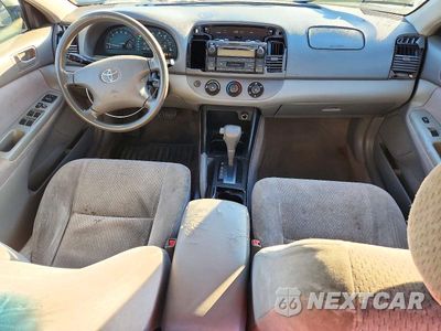 Zdjęcie 8 z 12 samochodu: 2003 TOYOTA CAMRY LE VIN:JTDBE32K430238996 - miniatura