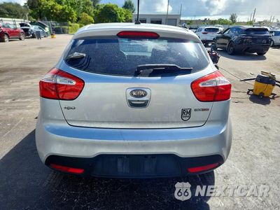 Zdjęcie 6 z 13 samochodu: 2012 KIA RIO 5-DOOR EX VIN:KNADN5A37C6028157 - miniatura