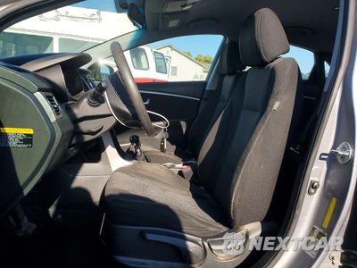 Zdjęcie 7 z 12 samochodu: 2014 HYUNDAI ELANTRA GT BASE VIN:KMHD35LH4EU216226 - miniatura