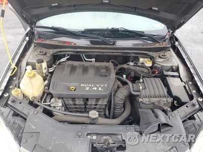 Zdjęcie 11 z 12 samochodu: 2011 CHRYSLER 200 LIMITED VIN:1C3BC2FB1BN606955 - miniatura