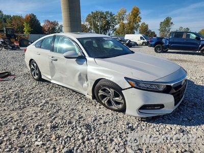 Czwarte zdjęcie samochodu z boku: 2018 HONDA ACCORD EX VIN:1HGCV1F46JA010172 - miniatura