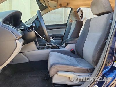 Zdjęcie 7 z 12 samochodu: 2009 HONDA ACCORD LX VIN:1HGCP26379A011205 - miniatura