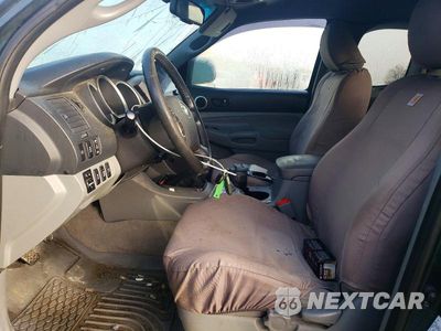 Zdjęcie 7 z 12 samochodu: 2010 TOYOTA TACOMA V6 VIN:5TEUU4EN3AZ692936 - miniatura