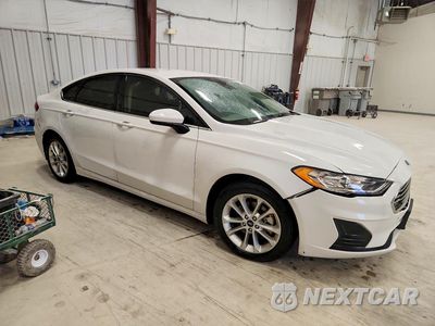 Czwarte zdjęcie samochodu z boku: 2020 FORD FUSION SE VIN:3FA6P0LU1LR240110 - miniatura