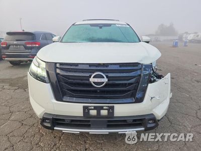 Piąte zdjęcie samochodu w środku: 2023 NISSAN PATHFINDER SL VIN:5N1DR3CD7PC243476 - miniatura