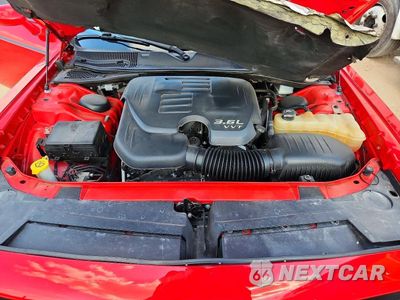 Zdjęcie 11 z 12 samochodu: 2018 DODGE CHALLENGER SXT VIN:2C3CDZAGXJH251546 - miniatura