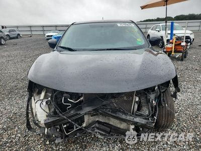 Piąte zdjęcie samochodu w środku: 2018 NISSAN ROGUE SPORT S VIN:JN1BJ1CP8JW102944 - miniatura
