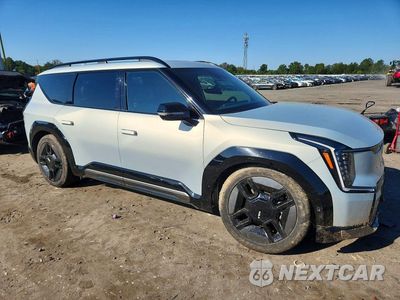 Czwarte zdjęcie samochodu z boku: 2024 KIA EV9 GT LINE VIN:KNDAEFS57R6031385 - miniatura