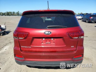 Zdjęcie 6 z 13 samochodu: 2019 KIA SORENTO LX VIN:5XYPG4A31KG470819 - miniatura