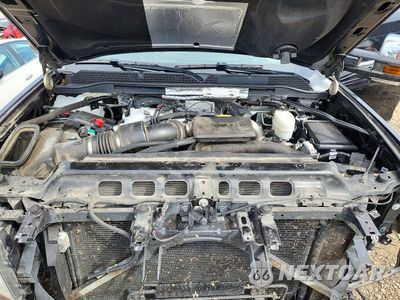 Zdjęcie 12 z 14 samochodu: 2019 GMC SIERRA K2500 DENALI VIN:1GT12SEY0KF107283 - miniatura