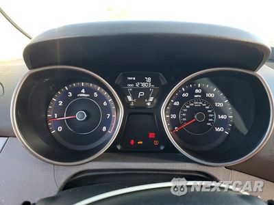 Zdjęcie 9 z 12 samochodu: 2013 HYUNDAI ELANTRA GLS VIN:5NPDH4AE4DH185559 - miniatura