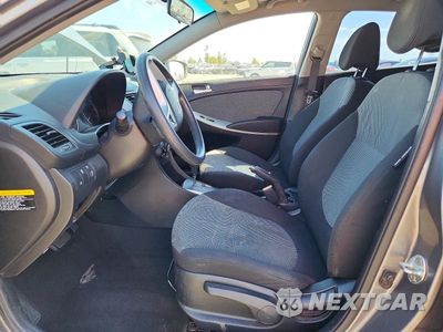 Zdjęcie 7 z 12 samochodu: 2014 HYUNDAI ACCENT GS VIN:KMHCT5AE9EU195779 - miniatura
