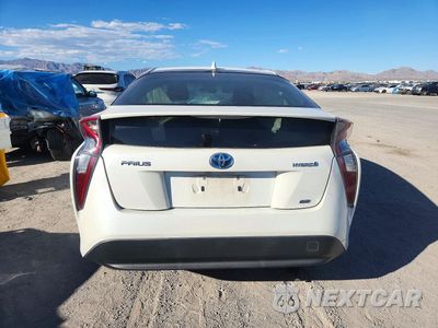 Zdjęcie 6 z 13 samochodu: 2017 TOYOTA PRIUS TWO ECO VIN:JTDKARFU6H3030621 - miniatura