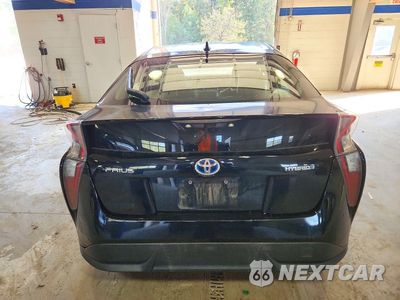 Zdjęcie 6 z 12 samochodu: 2016 TOYOTA PRIUS THREE TOURING VIN:JTDKARFU1G3026474 - miniatura