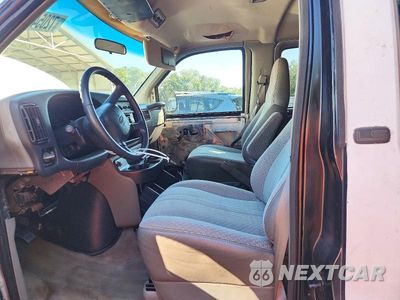 Zdjęcie 7 z 13 samochodu: 2000 CHEVROLET EXPRESS G3500 VIN:1GAHG39R3Y1273708 - miniatura