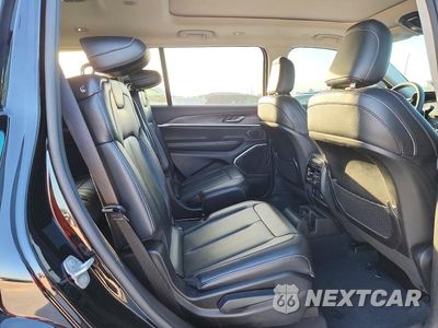 Zdjęcie 11 z 14 samochodu: 2023 JEEP GRAND CHEROKEE L LIMITED VIN:1C4RJKBGXP8840633 - miniatura