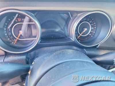 Zdjęcie 9 z 12 samochodu: 2019 JEEP WRANGLER UNLIMITED SPORT VIN:1C4HJXDG1KW558617 - miniatura