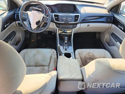 Zdjęcie 8 z 13 samochodu: 2017 HONDA ACCORD LX VIN:1HGCR2F39HA135372 - miniatura