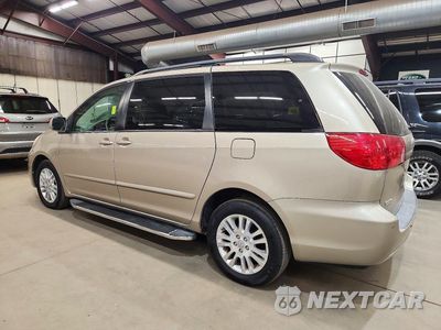 Drugie zdjęcie samochodu z przodu: 2008 TOYOTA SIENNA XLE VIN:5TDBK22C28S013332 - miniatura