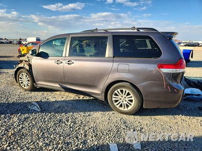 Drugie zdjęcie samochodu z przodu: 2011 TOYOTA SIENNA XLE 8-PASSENGER VIN:5TDYK3DC2BS027123 - miniatura
